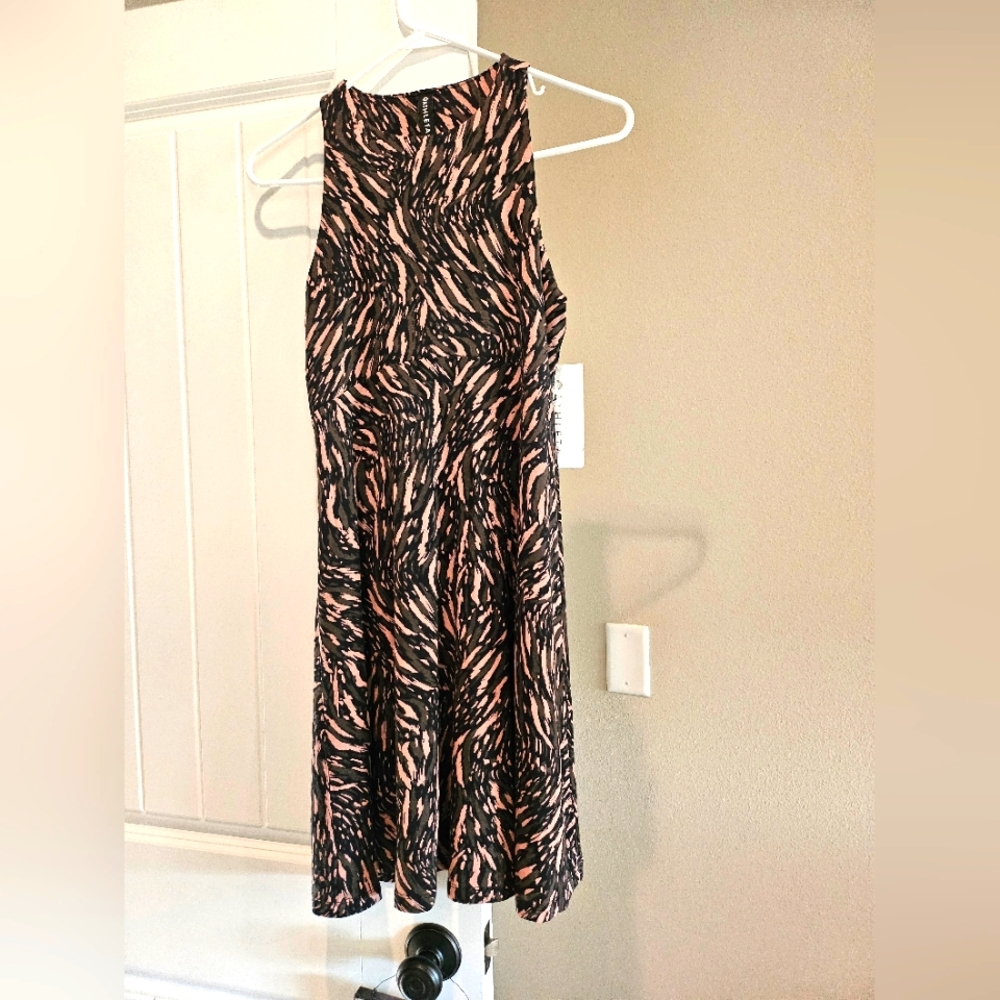 New With Tag Athleta Black and Pink Abstract Dress